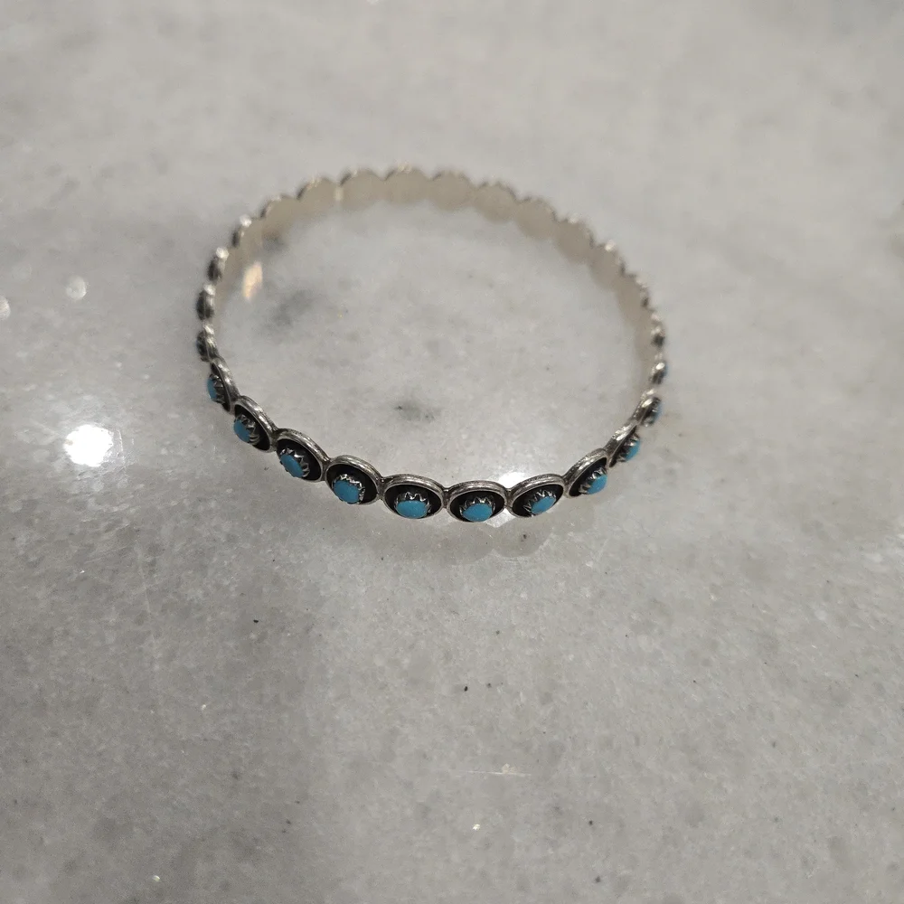 Bracelet Vintage Zuni Sterling Silver & Turquoise Petit Point Bangle Bracelet - Picture 4 of 4